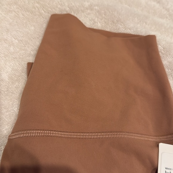 Lululemon Align HR pant 25” - Picture 3 of 3